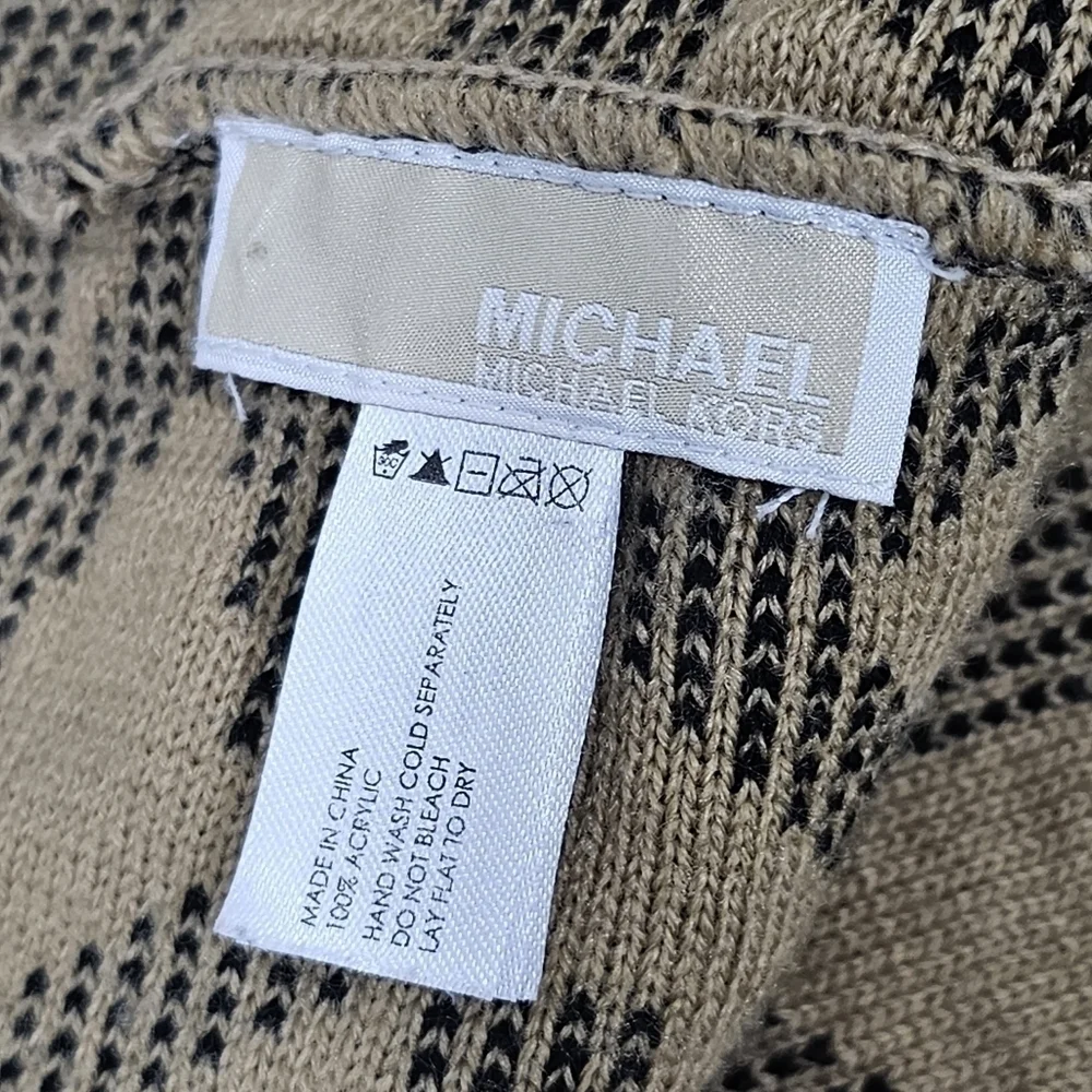Michael kors women scarf  brown/black.